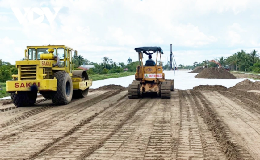 Các yếu tố tác động kiểm soát giá vật liệu xây dựng đối với dự án xây dựng đường bộ cao tốc tại Việt Nam